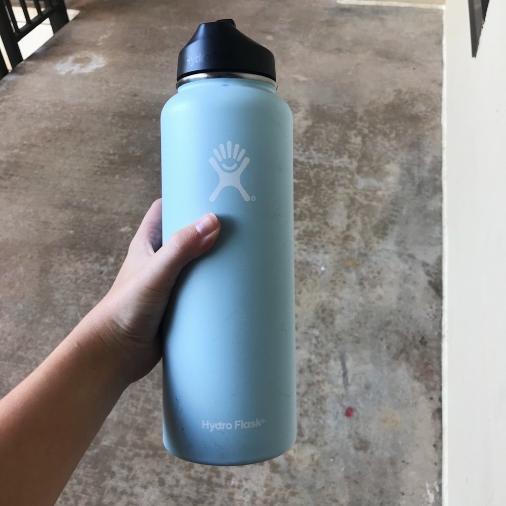 40oz Baby Blue Hydroflask